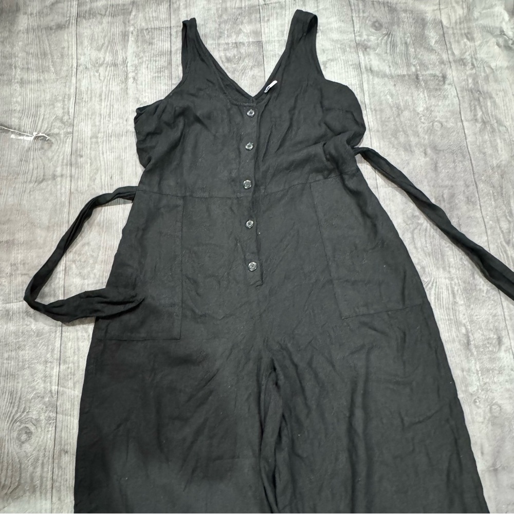 Old Navy Black Sleeveless Jumpsuit - Picture 5 of 5